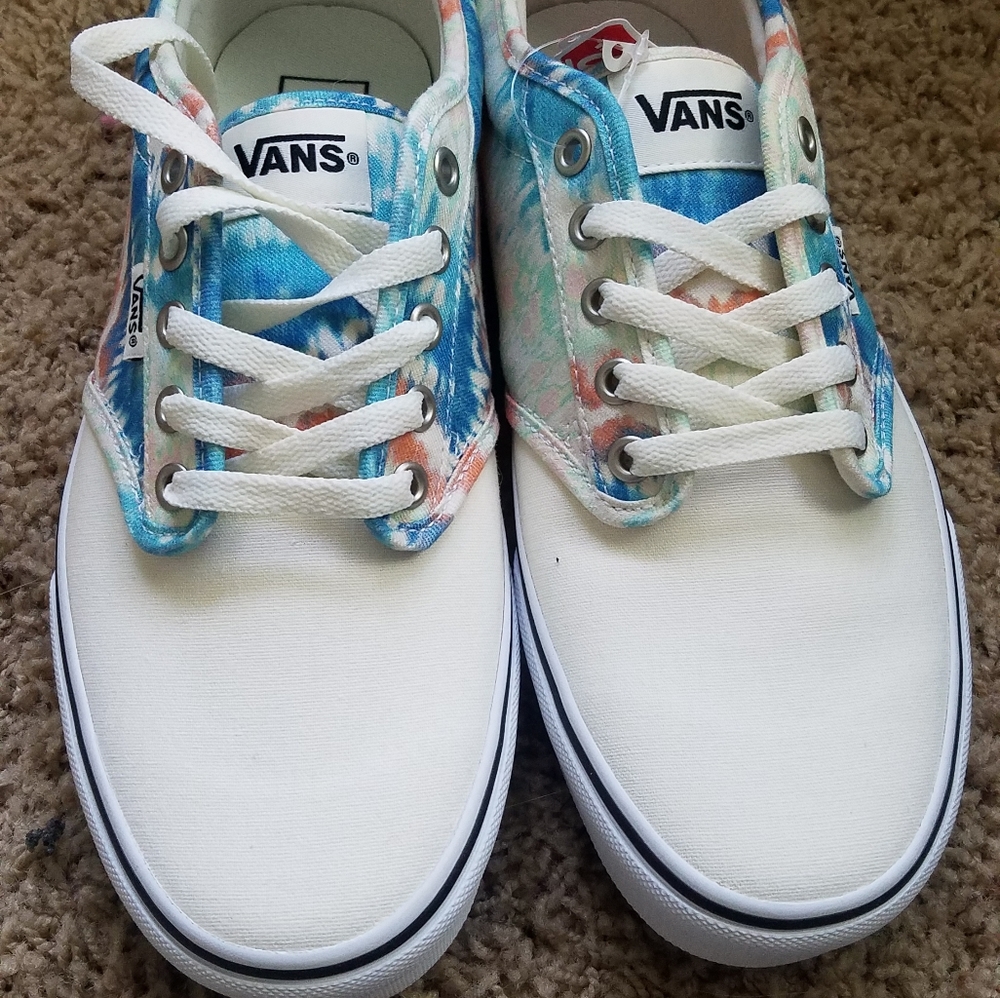 Vans new retro tie dye size 9